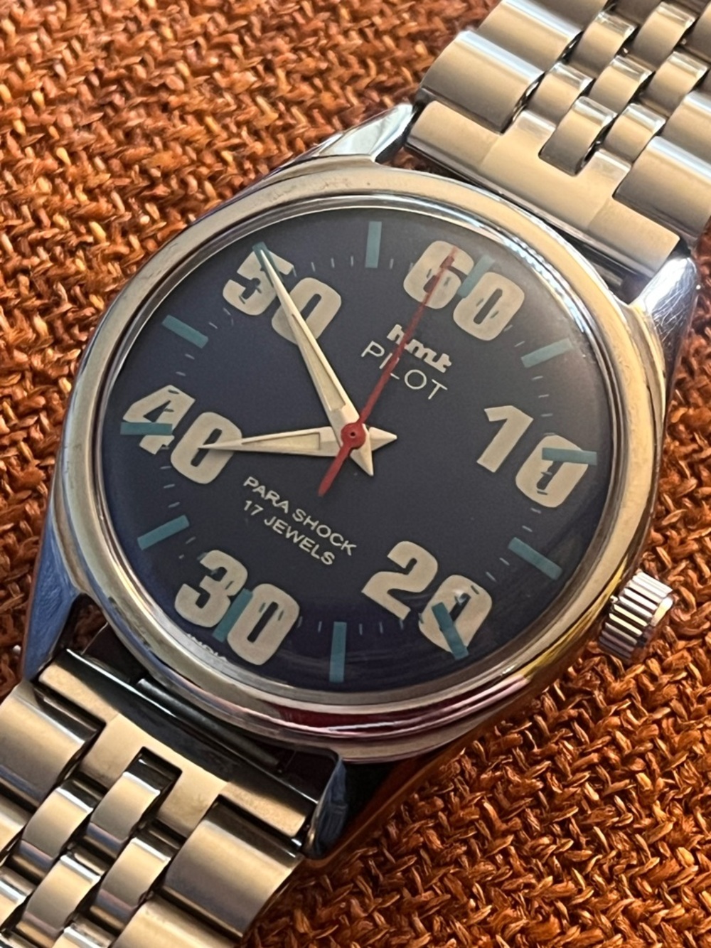 Mens HMT Para Shock Wristwatch